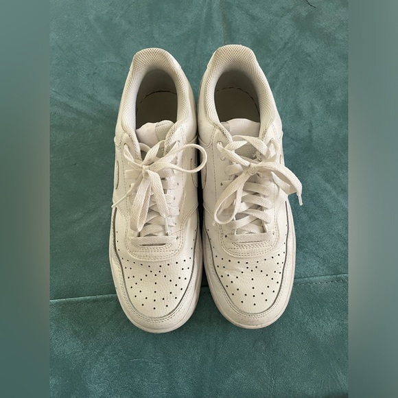 Women’s Nike Court Vision Lows - Picture 3 of 3